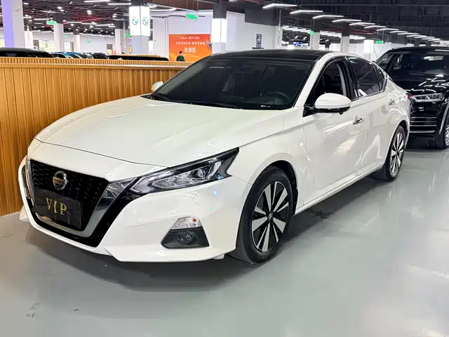 NISSAN TEANA