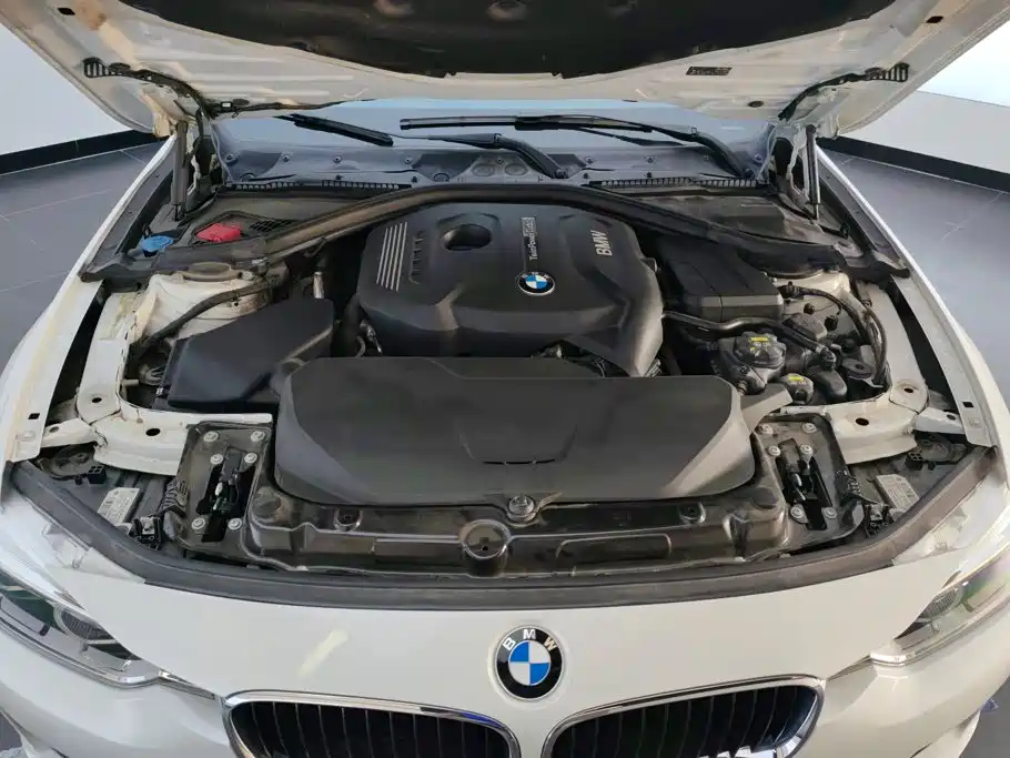 BMW 3 Series — миниатюра 10