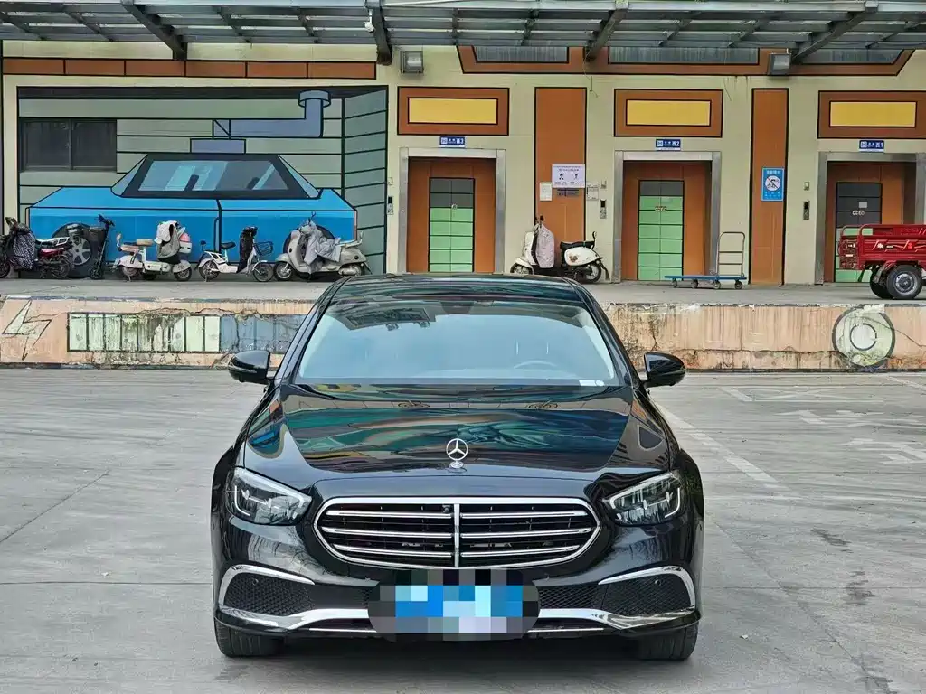 MERCEDES-BENZ E CLASS
