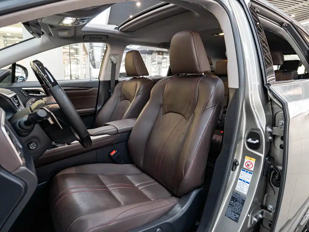 Lexus RX — миниатюра 11