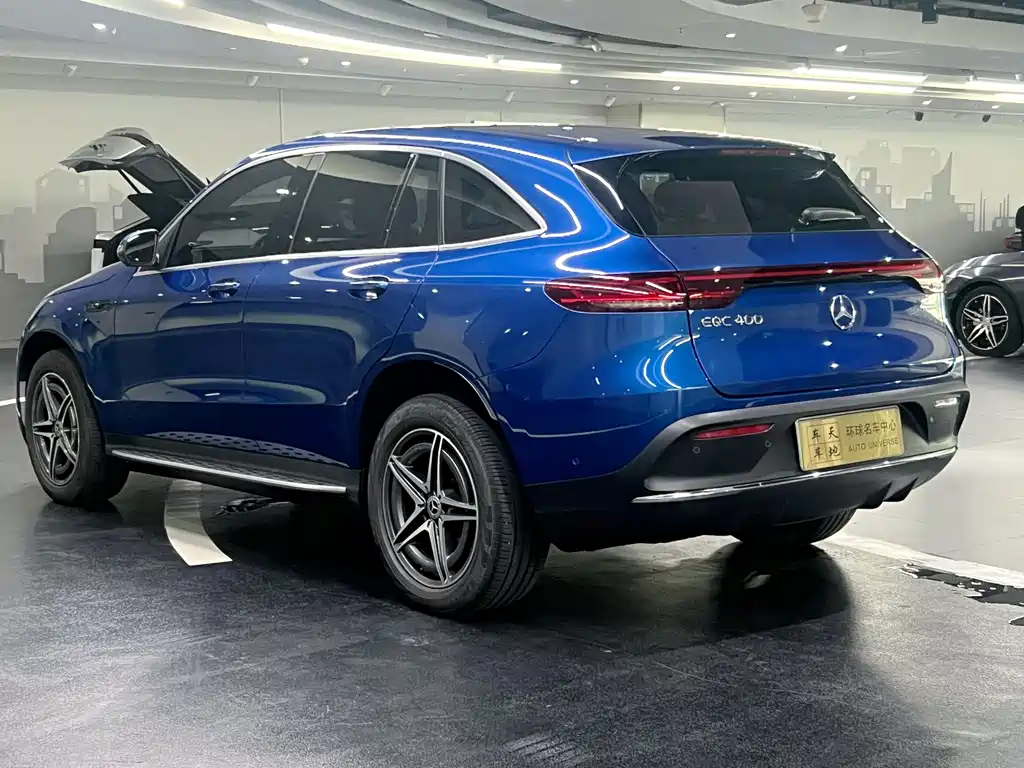 MERCEDES-BENZ EQC
