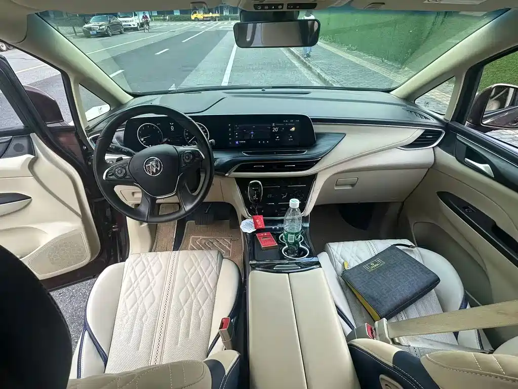 Buick GL8 — миниатюра 5