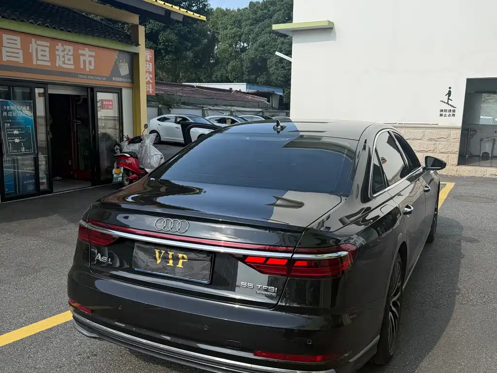 Audi A8 — миниатюра 9