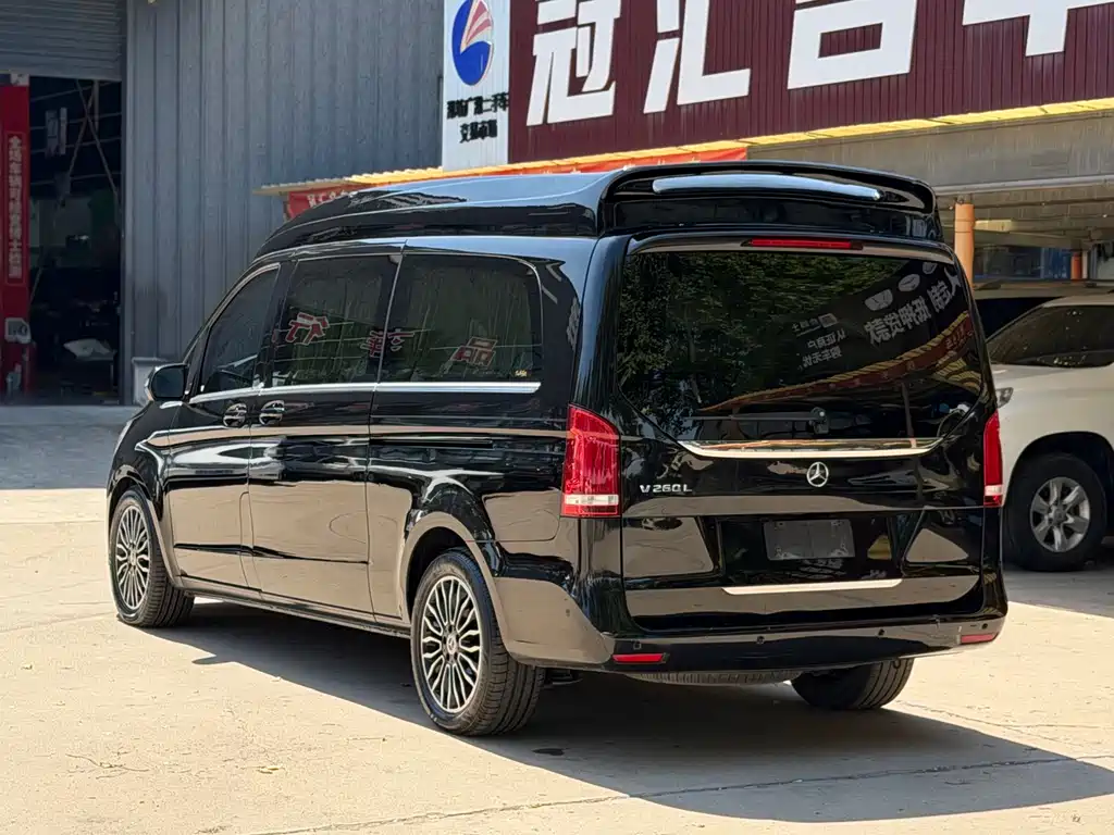 Mercedes-Benz V-Class — миниатюра 5