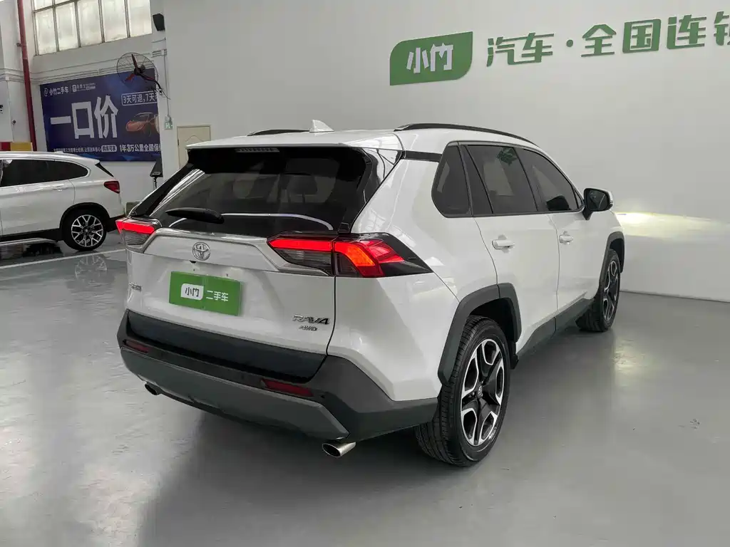 TOYOTA RAV4 RONGFANG