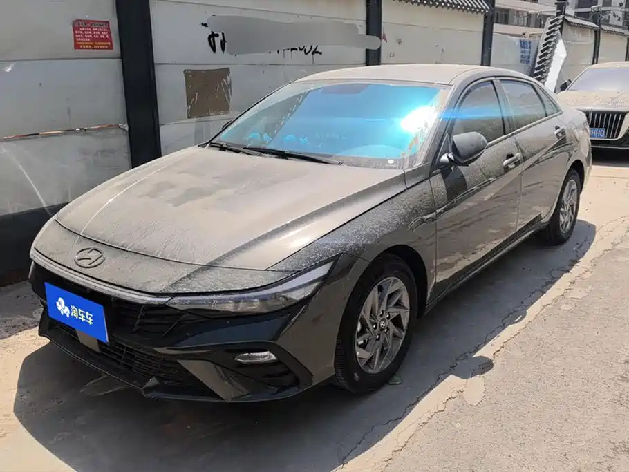 Hyundai Elantra 2025