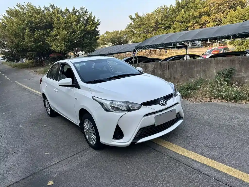 TOYOTA YARIS L TO ENJOY