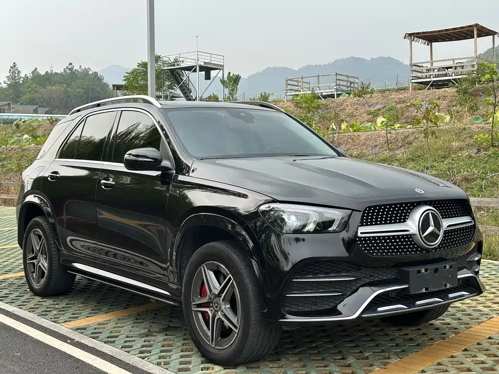 Mercedes-Benz GLE (Import) — миниатюра 3