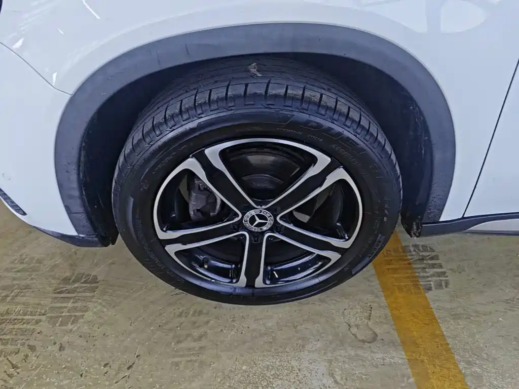 Mercedes-Benz GLA — миниатюра 23