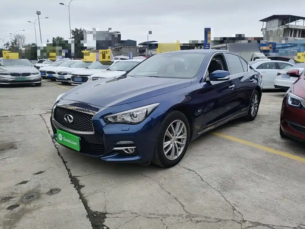 Infiniti Q50L