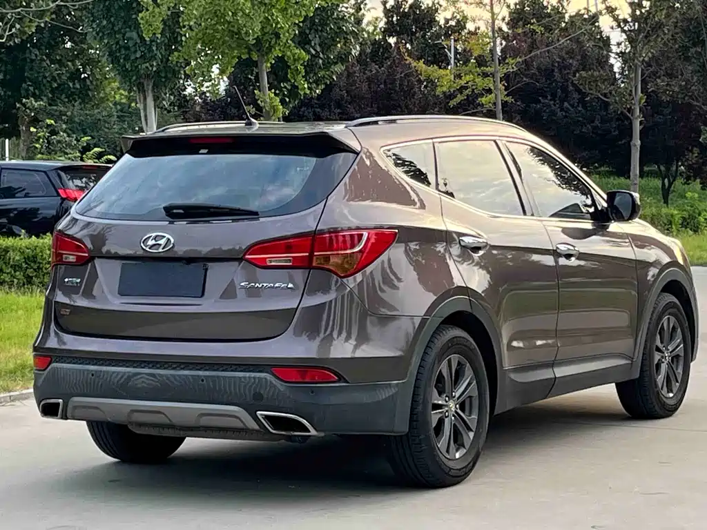 Hyundai Santa Fe — миниатюра 9