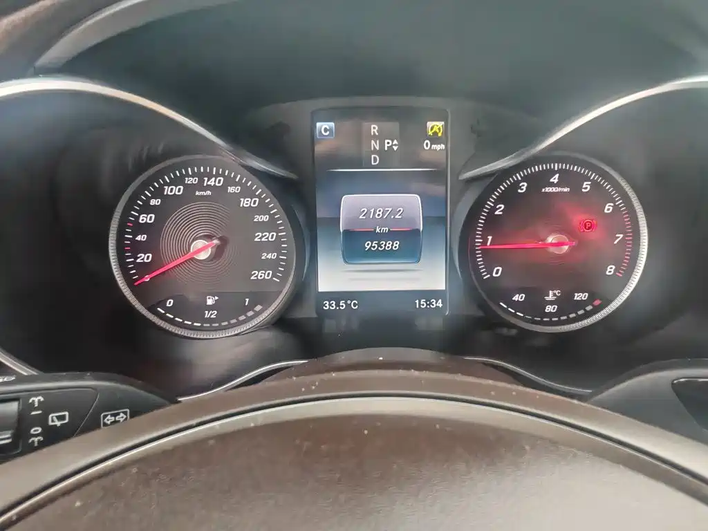 Mercedes-Benz GLC 2017 GLC 260 4MATIC Luxury