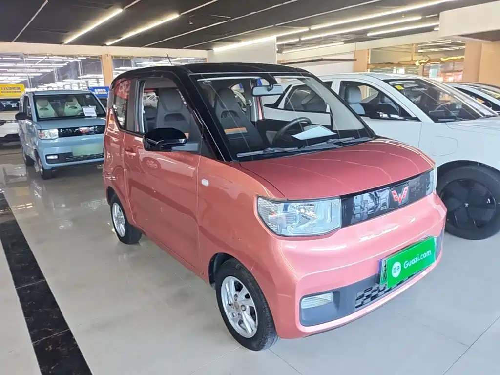 Wuling MINIEV — миниатюра 4