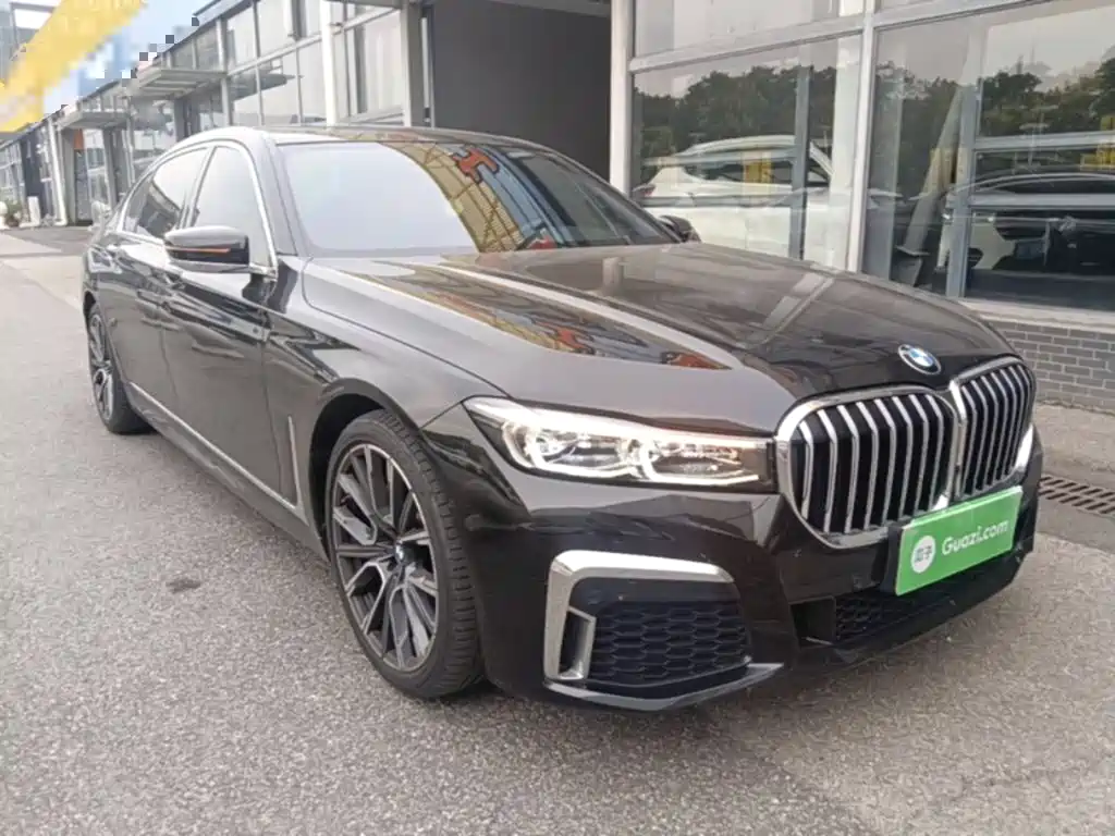 BMW 7 Series — миниатюра 4