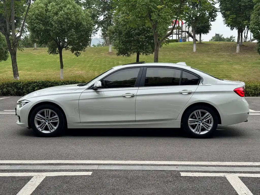 BMW 3 Series 3 2016 320Li Fashion