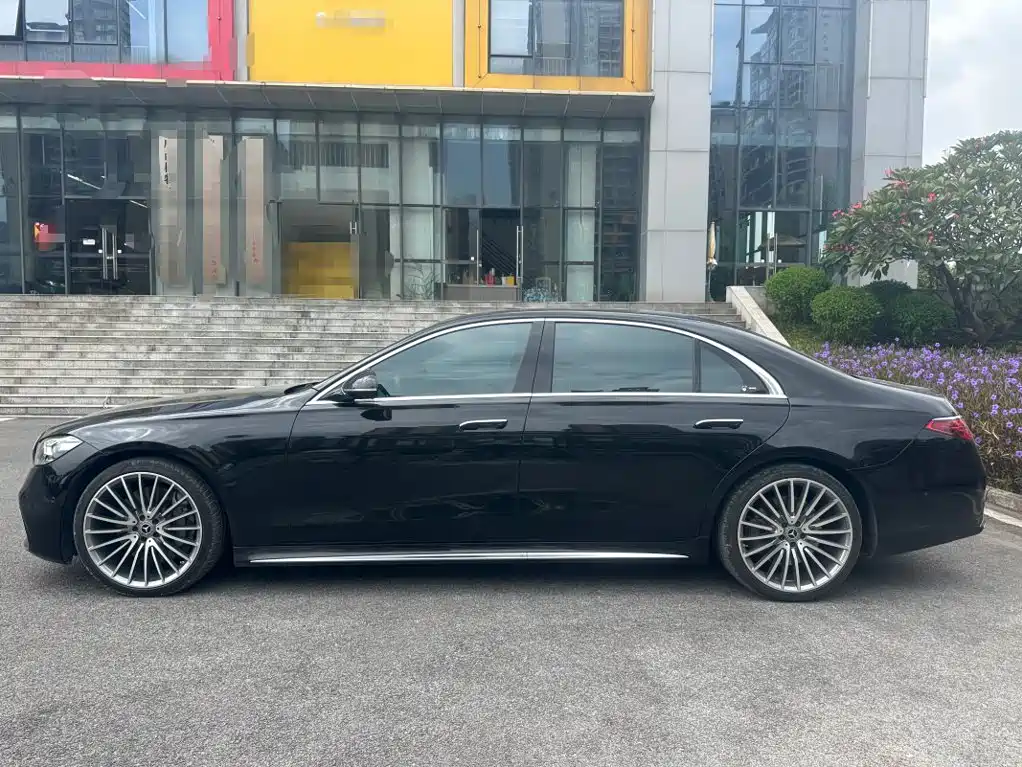 Mercedes-Benz S-Class — миниатюра 7