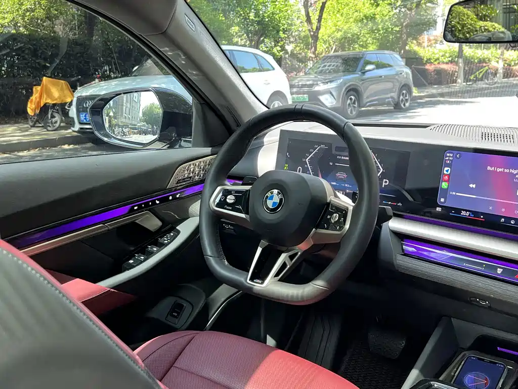 BMW 5 Series — миниатюра 30