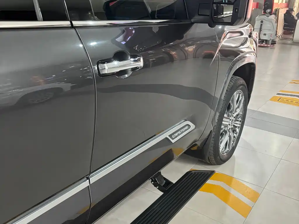 Toyota Tundra 2023 3.5L AT