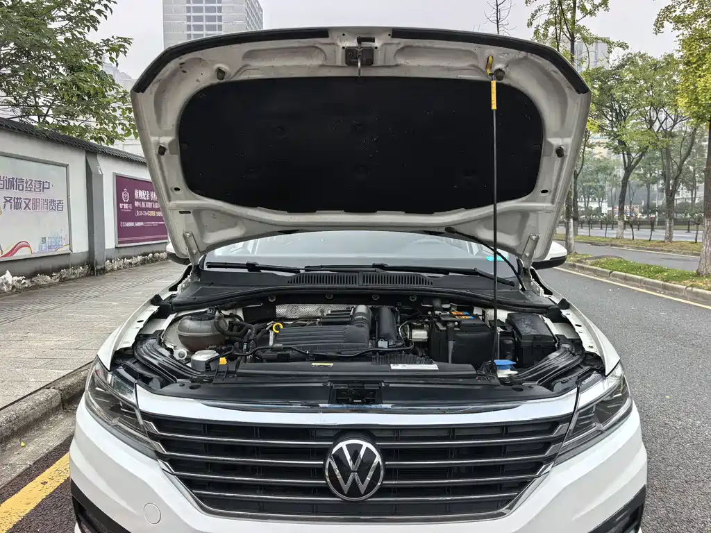 Volkswagen Lavida — миниатюра 9