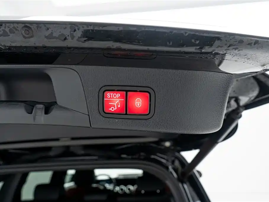 MERCEDES-BENZ GLB AMG