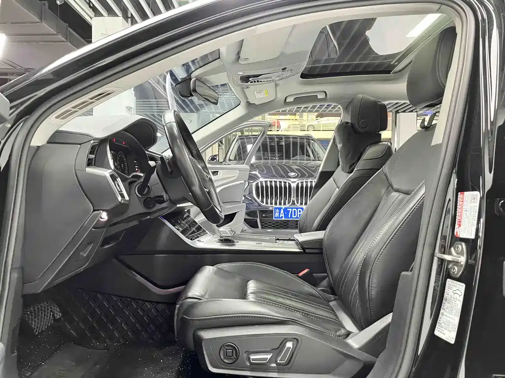 Audi A6L 2023 40 TFSI Luxury