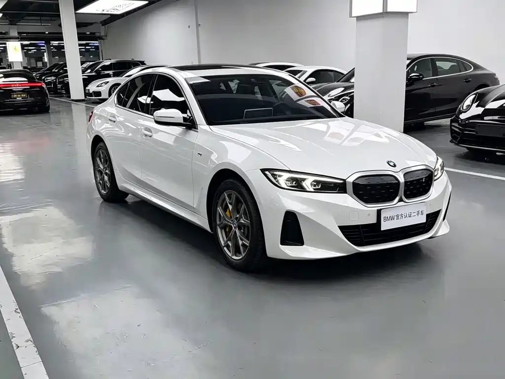 BMW i3 2022 eDrive 35 L