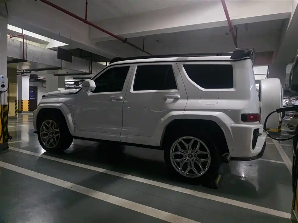 TANK TANK 700 NEW ENERGY