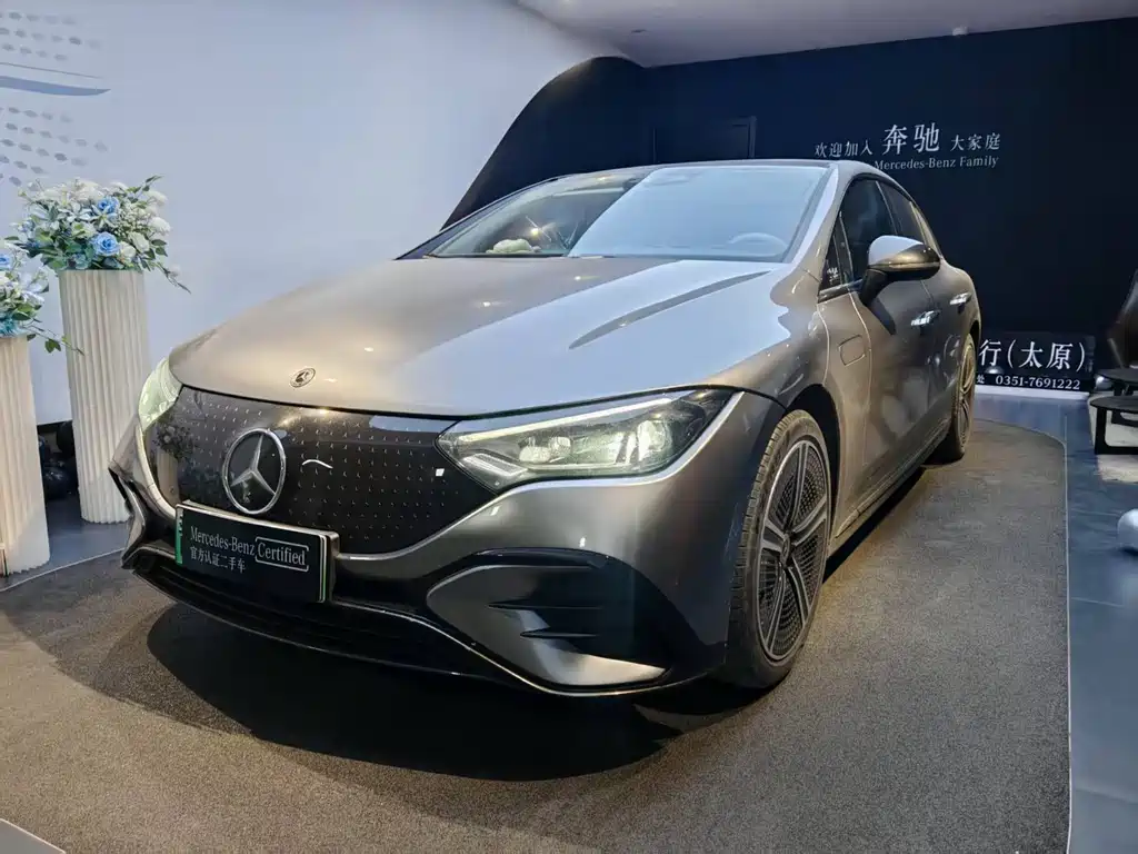 MERCEDES-BENZ EQE