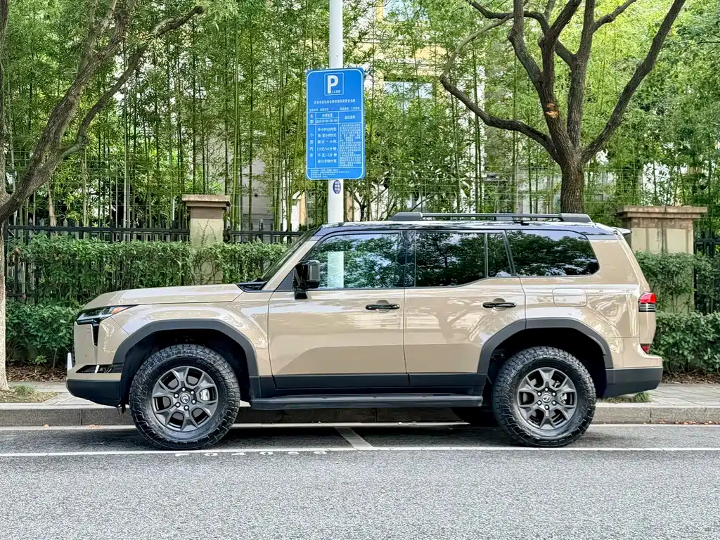 Lexus GX — миниатюра 3