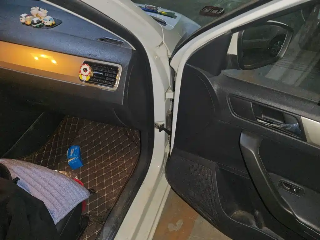 Skoda Rapid Spaceback — миниатюра 19