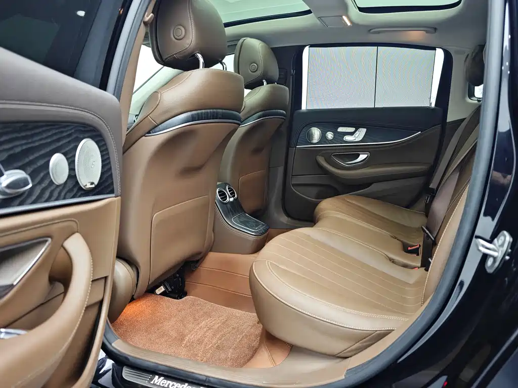 MERCEDES-BENZ E CLASS