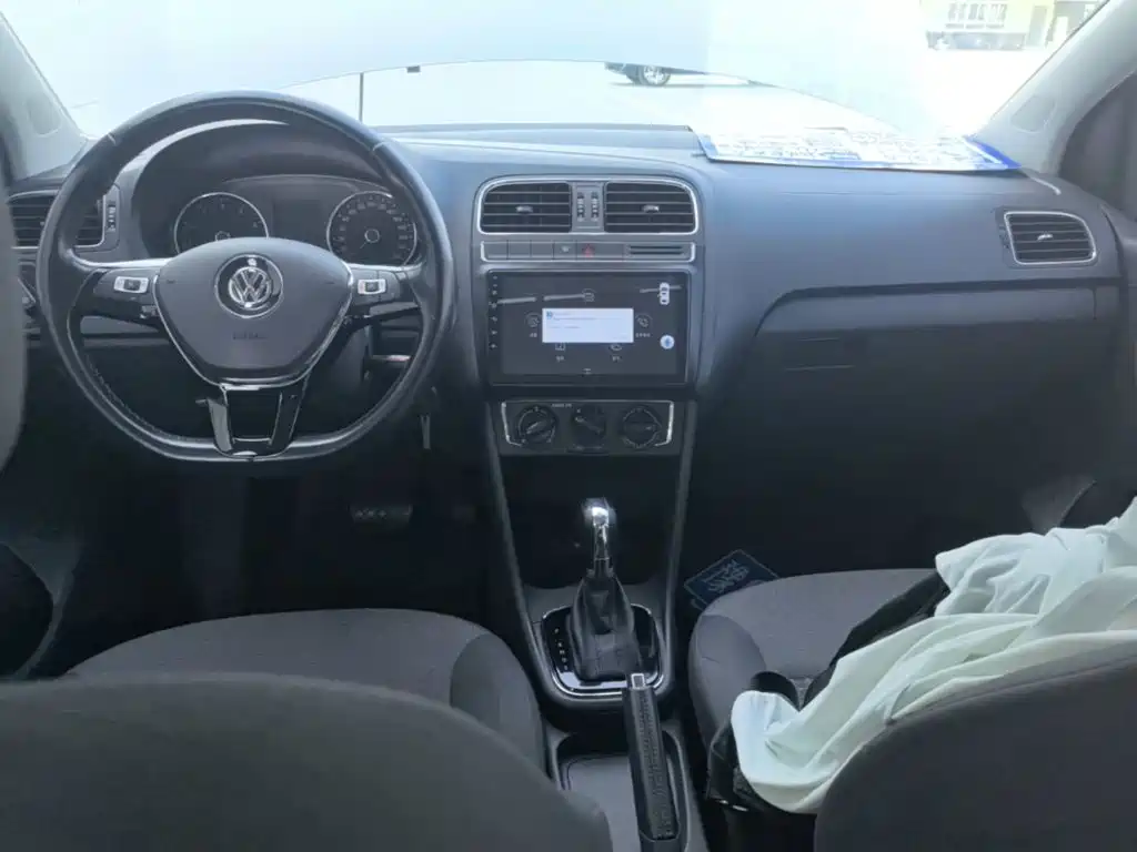 Volkswagen Polo — миниатюра 10