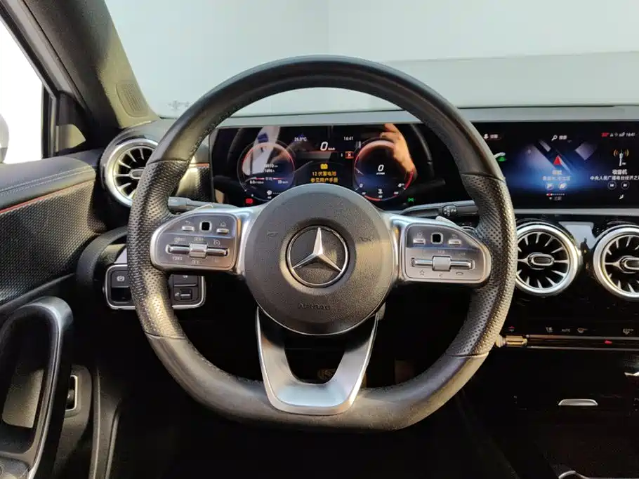 Mercedes-Benz A-Class — миниатюра 15