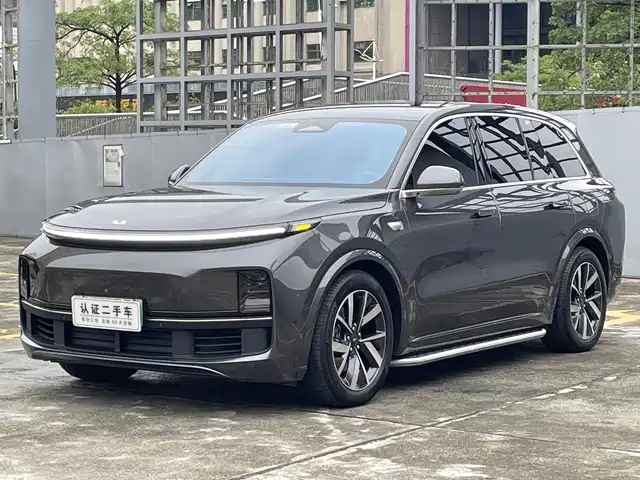 Li Auto IDEAL L8 2023