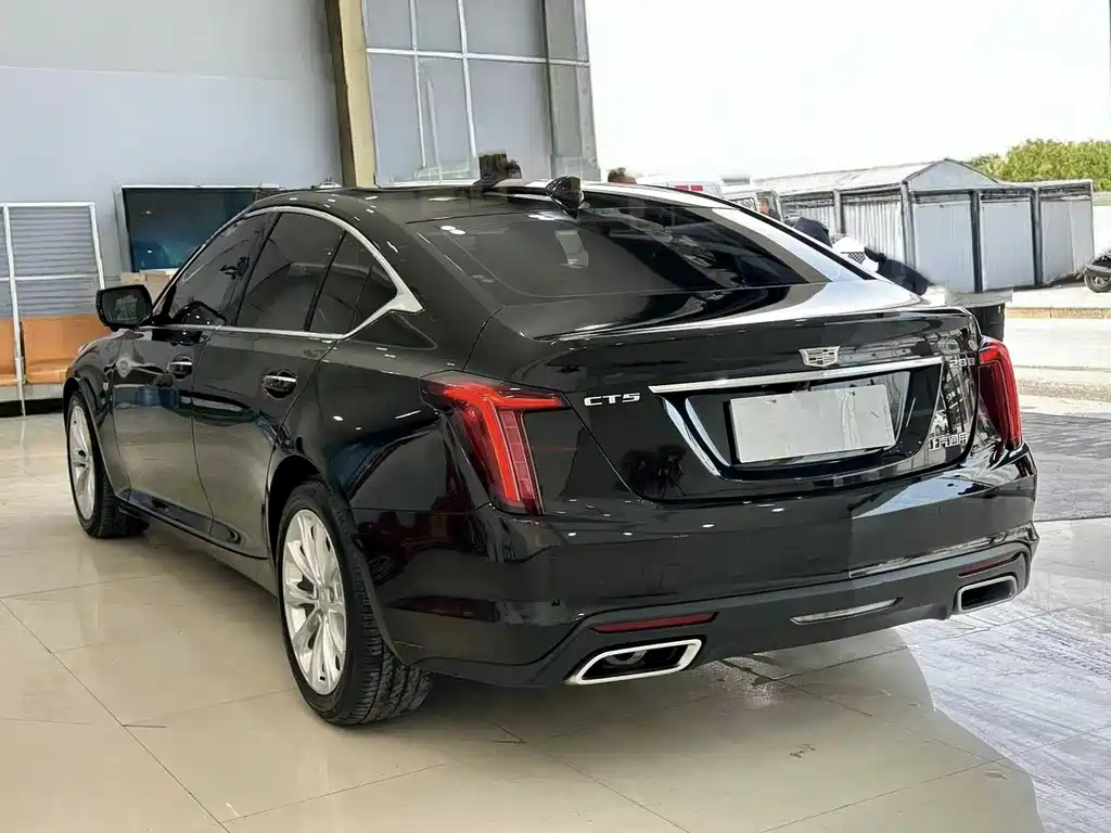 CADILLAC CT5