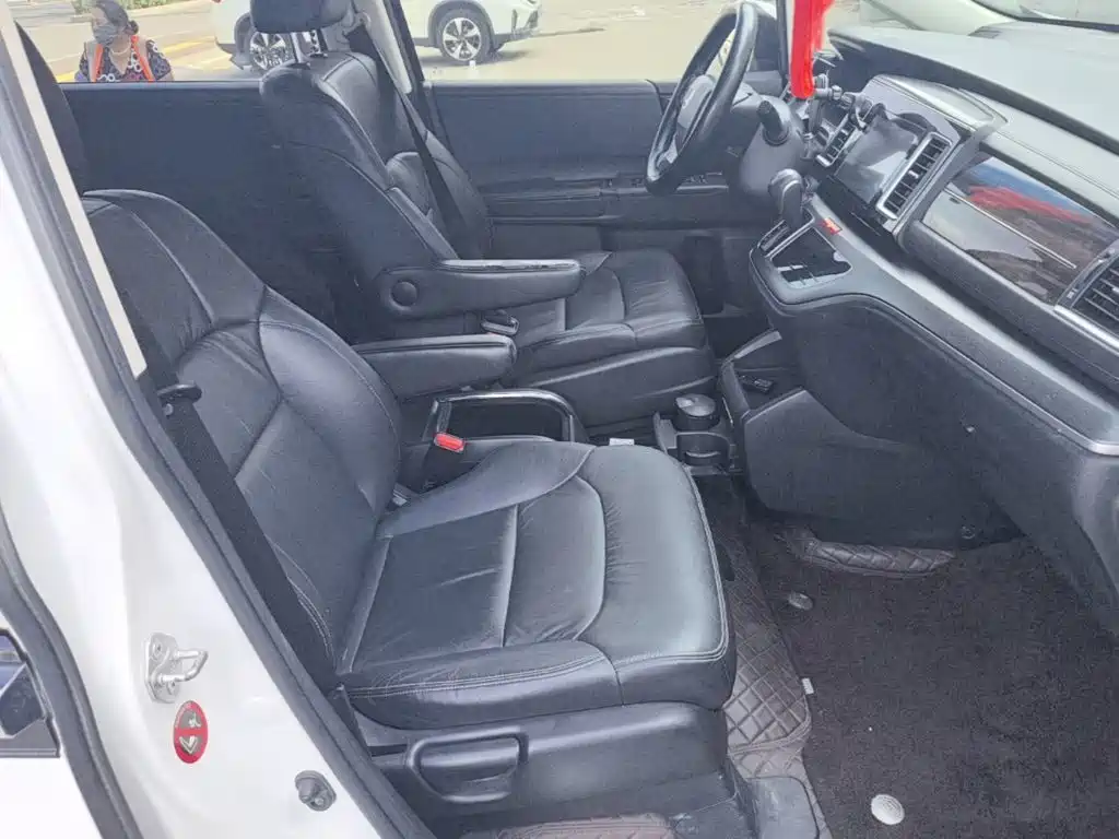 Honda Elysion — миниатюра 25