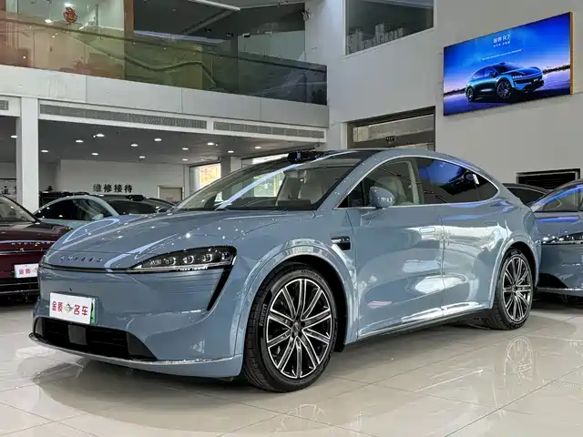 AITO WISDOM WORLD R7 2024