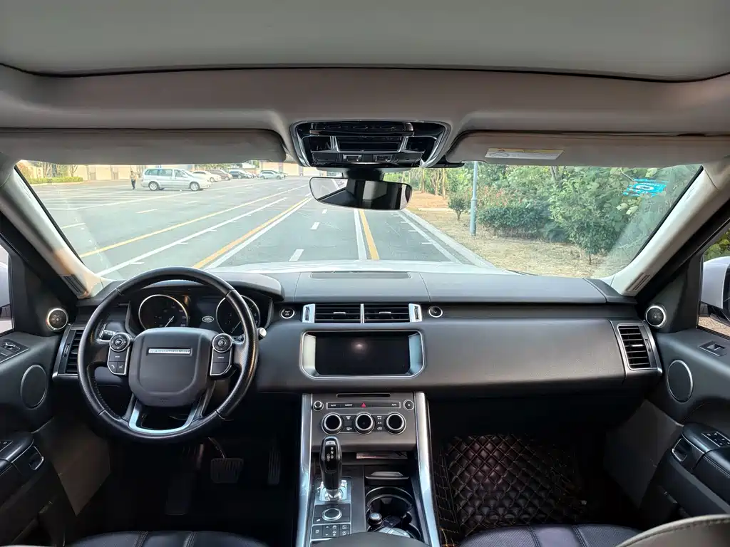 Land Rover Sport — миниатюра 6