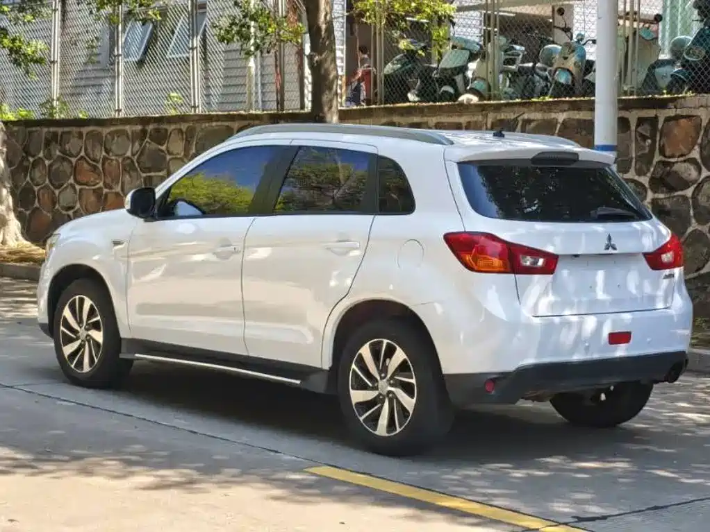 Mitsubishi ASX — миниатюра 9