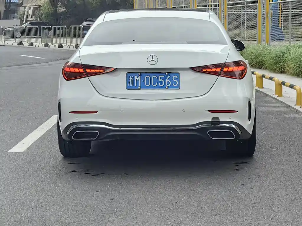 Mercedes-Benz C-Class — миниатюра 5