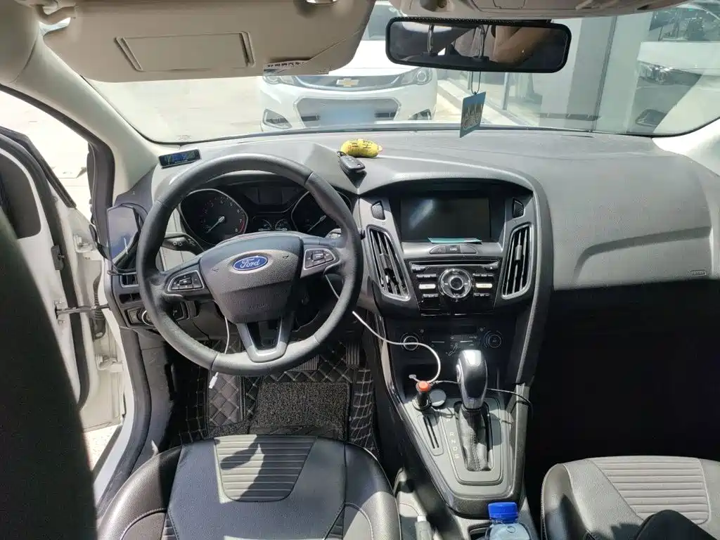 Ford Focus — миниатюра 5