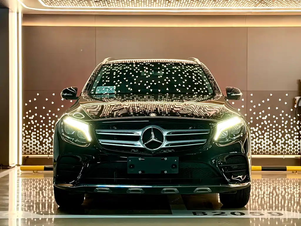Mercedes-Benz GLC 2017 GLC 300 4MATIC