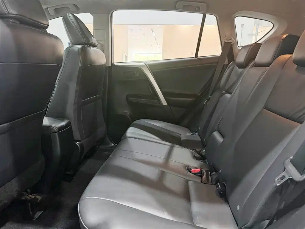 Toyota RAV4 2013 2.5L AT Elite
