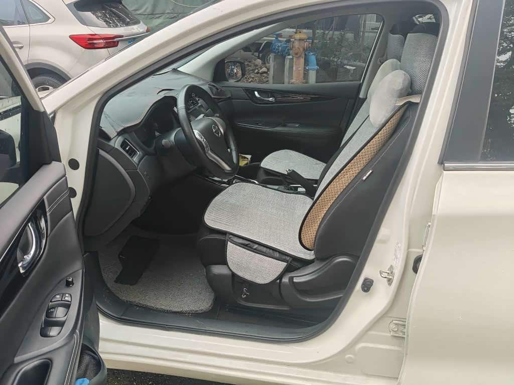 Nissan Tiida 1.6 л 2024 г. Белый, пробег 14100 км