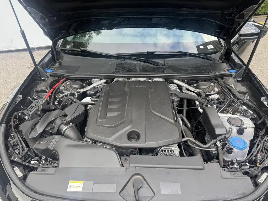 Audi A5L — миниатюра 8