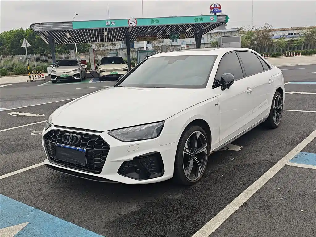 Audi A4L 2025