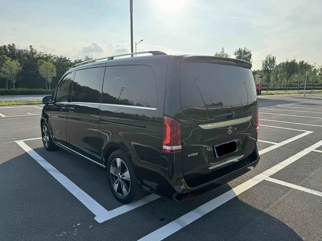 Mercedes-Benz V-Class — миниатюра 6