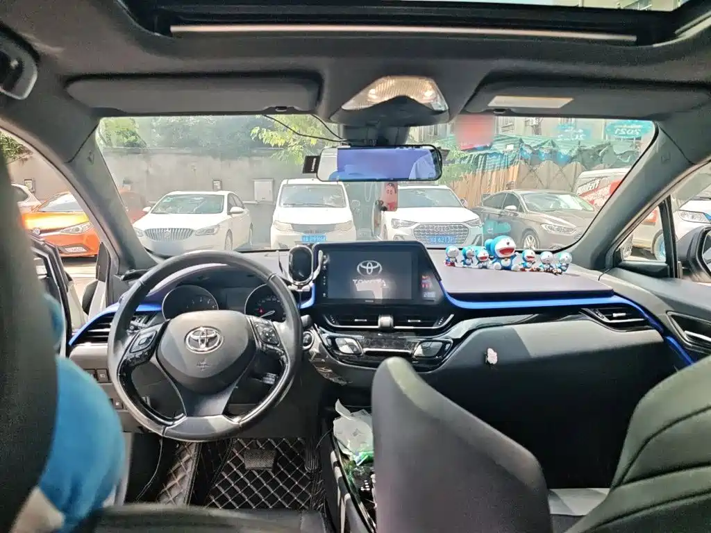 Toyota IZOA — миниатюра 13