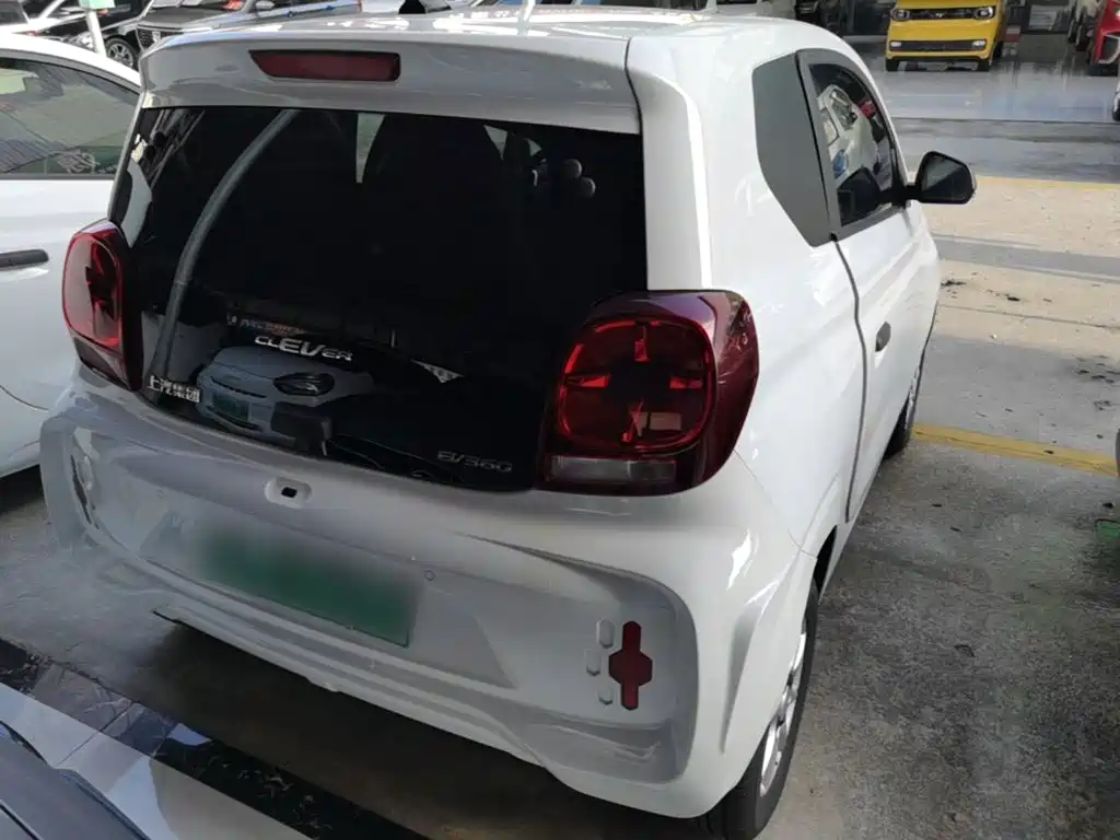 Roewe Clever — миниатюра 7