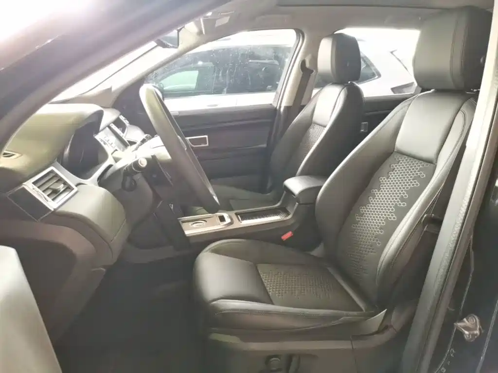 Land Rover Discovery Sport — миниатюра 15